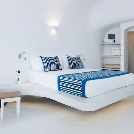 Maregio Hotel Oia (Santorini)