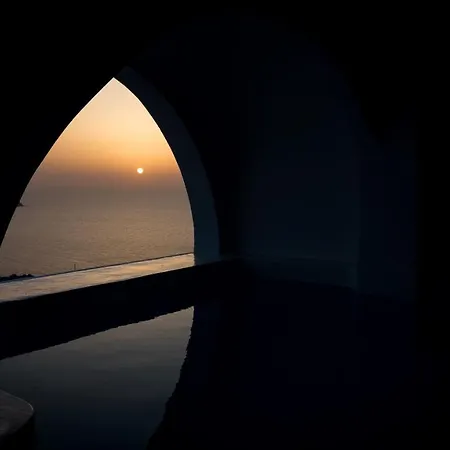 ماريغيو سويتس فندق