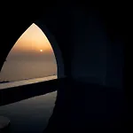 ماريغيو سويتس فندق