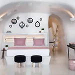 ماريغيو سويتس فندق 4*