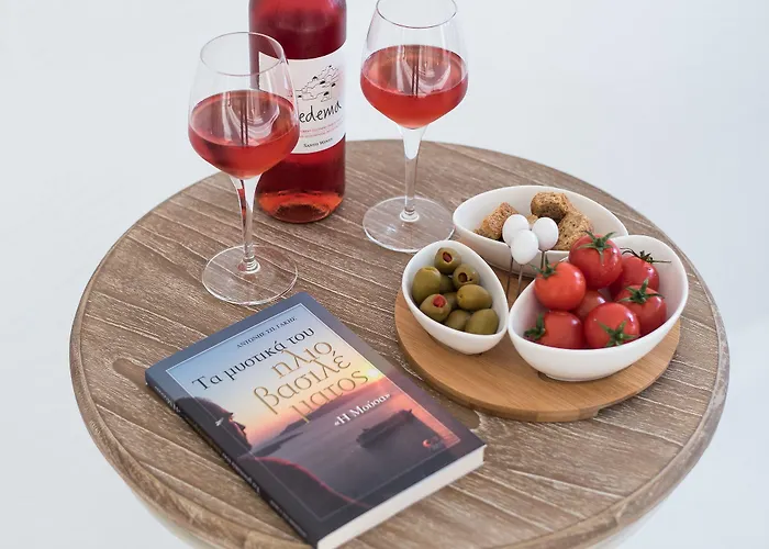 Maregio 4* Oia (Santorini)